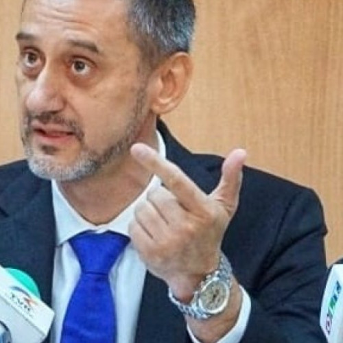 Primarul ales al Slatinei, Mario De Mezzo, acuza un viceprimar de abuz de resurse municipale pentru curatenie personala