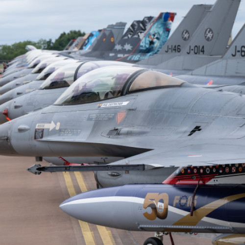 Armata rusă se pregătește pentru confruntarea cu avioanele F-16