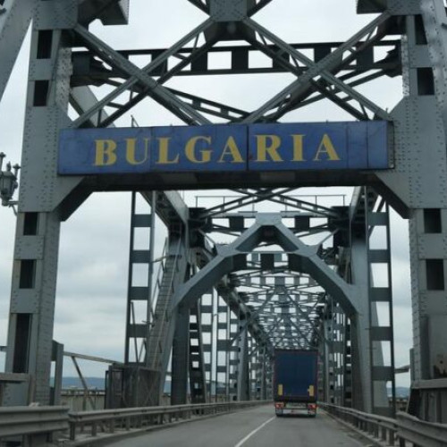 Recomandări pentru cetățenii români care tranzitează punctul de frontieră Ruse