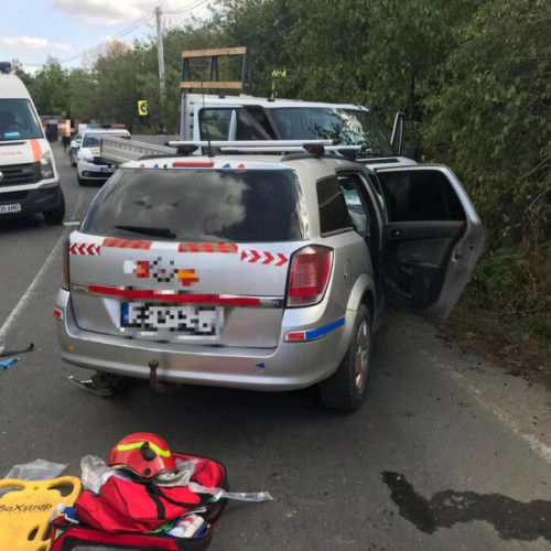 Accident pe Drumul Județean 603, două persoane rănite