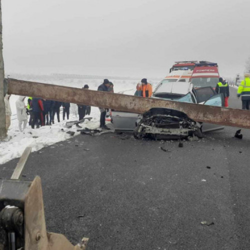 Limitatorul de înălțime din Olt a prăbușit peste o mașină și o femeie a murit și anul trecut. Reacția oamenilor din zonă.