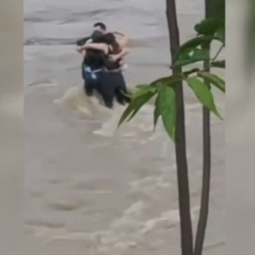 Video Cazul tinerilor români luați de ape în Italia. Operatorul de la serviciul de urgență, trimis în judecată la un an de la tragedie