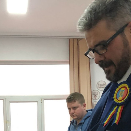 Video Motivul unui senator POT să ceară bani de chirie, deși stă în București: „Am 7 copii. Ai nevoie de loc de reculegere”