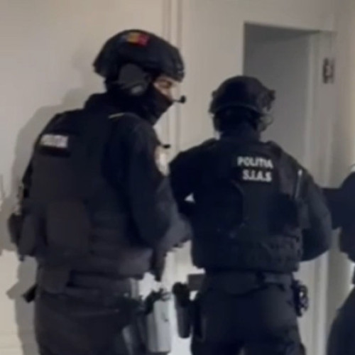 11 persoane arestate în dosare de pornografie infantilă, trafic de minori și viol