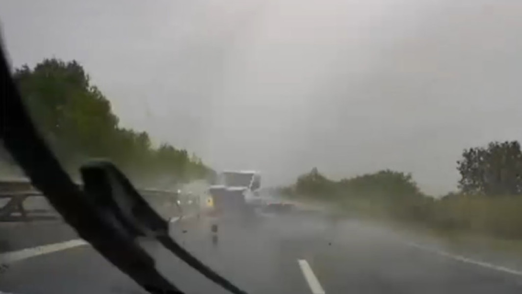 Accident pe Autostrada București – Pitești: o autoutilitară a pierdut controlul, fără victime