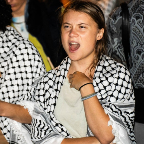 Greta Thunberg acuză că a fost torturată în detenția din Israel după arestarea în flotila către Gaza
