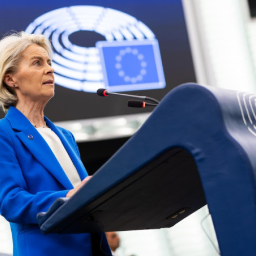 Europarlamentarii vor vota pe 9 octombrie două moţiuni de cenzură împotriva Ursulei von der Leyen