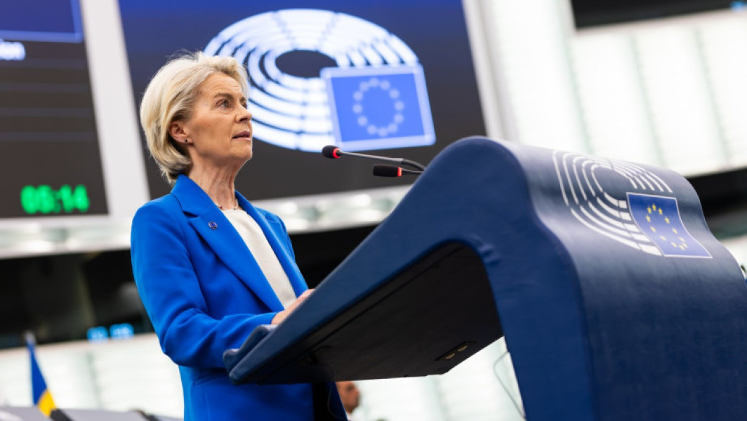 Europarlamentarii vor vota pe 9 octombrie două moţiuni de cenzură împotriva Ursulei von der Leyen