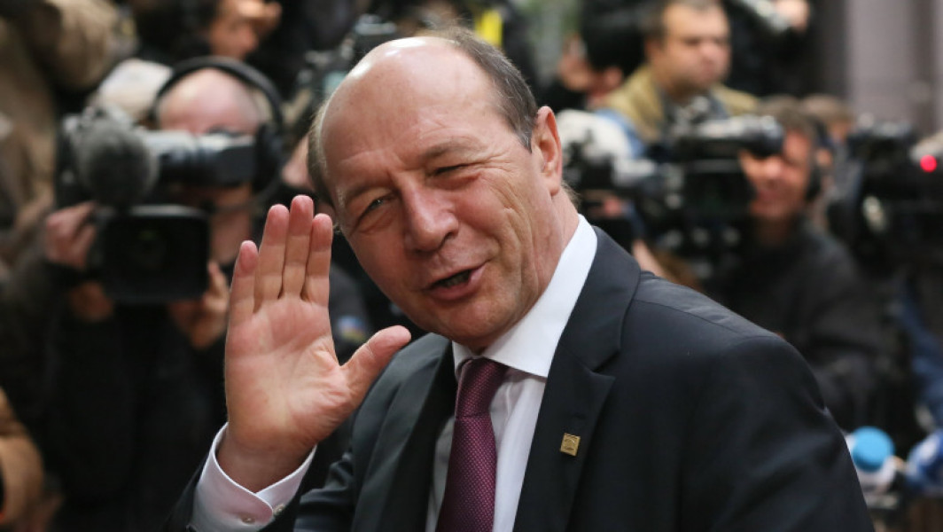 Traian Băsescu cere în instanță restabilirea beneficiilor de fost președinte