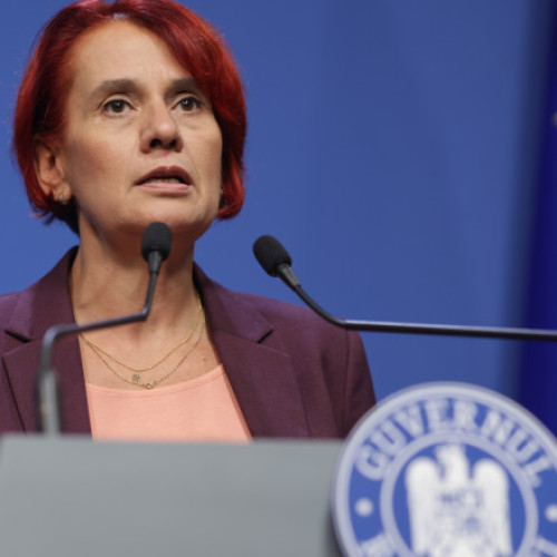 Guvernul introduce restricții pre și post-angajare pentru demnitari și personal contractual