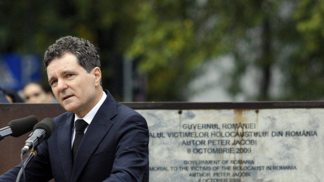 Nicușor Dan, criticat pentru opoziția la legea anti-antisemitism în timpul comemorării Holocaustului