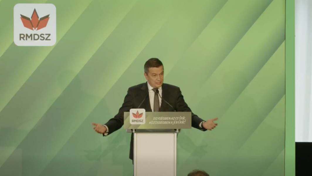 Sorin Grindeanu mulțumește Ungariei pentru sprijin și părăsește Congresul UDMR la imnul secuiesc