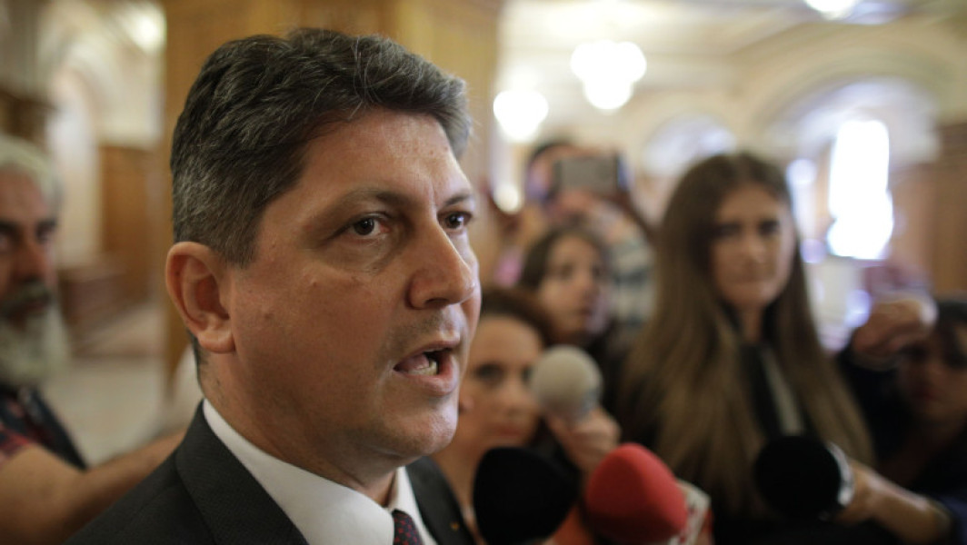 Titus Corlățean se retrage din cursa pentru conducerea PSD