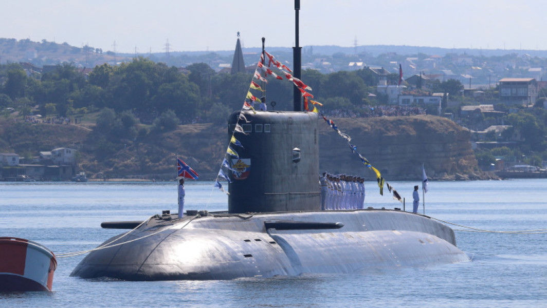 Mark Rutte ironizează Rusia după defecțiunea submarinului Novorossiisk în largul Franței