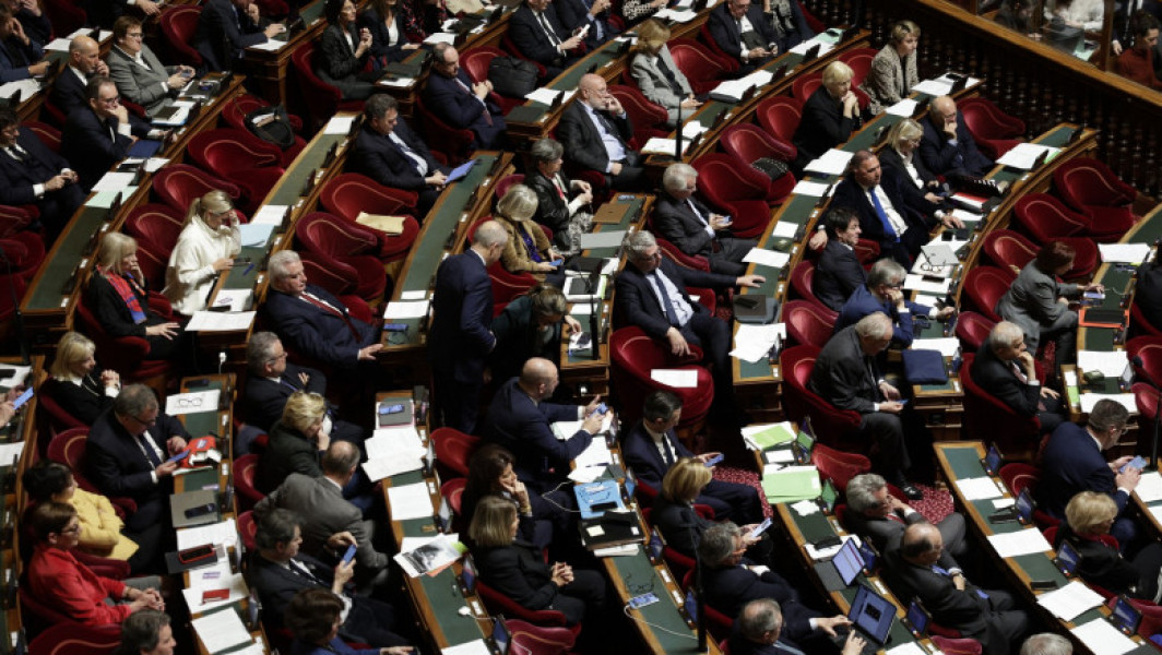 Franța va fi prima țară din lume care asigură constituțional dreptul la avort