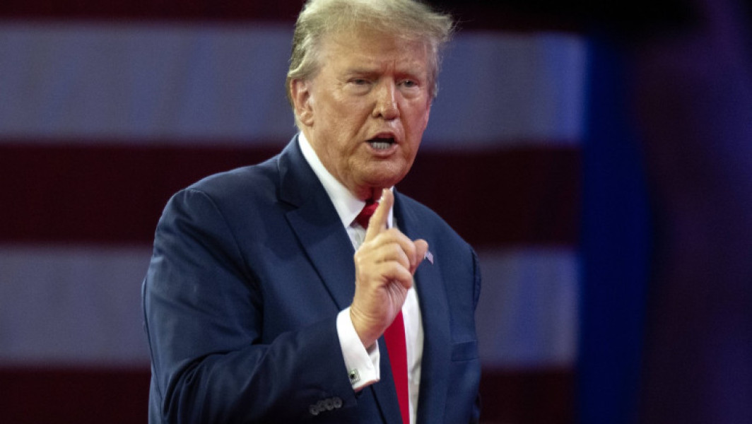 Trump exclus de pe buletinul din statul Illinois si contestul lui se afla in curs de evaluare de catre Curtea Suprema