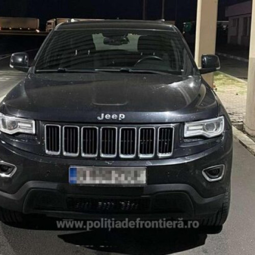 O femeie prinsă de polițiștii de frontieră giurgiuveni conducând un Jeep Grand Cherokee căutat pentru confiscare!