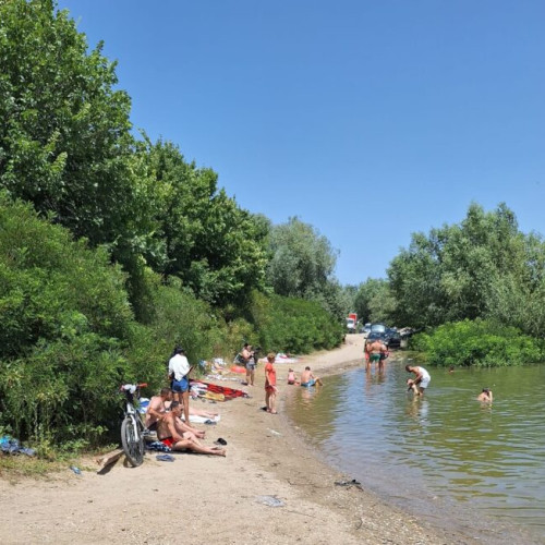 Plaja Fabricii de Zahar, locul preferat de giurgiuveni în zilele toride ale verii